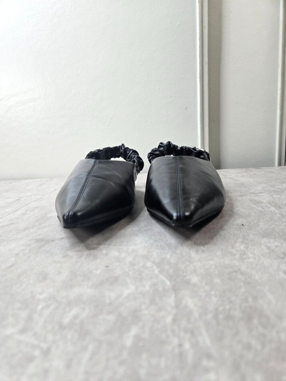 Madden NYC Pointed Toe Slingback Flats 7.5 Black Faux Leather Sleek Ballet Shoes - Picture 4 of 11